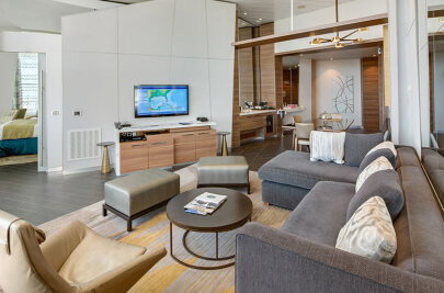Allure of the Seas Owner's Panoramic Suite