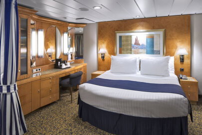 Brilliance of the Seas Owner's Suite - 1 Bedroom