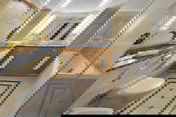 Brilliance of the Seas Cabin Image