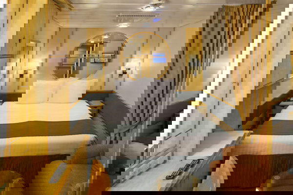 Enchantment of the Seas Cabin Image