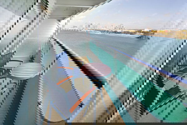 Enchantment of the Seas Cabin Image