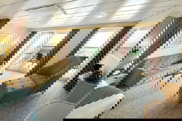 Freedom of the Seas Cabin Image