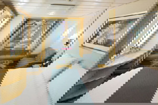 Freedom of the Seas Cabin Image