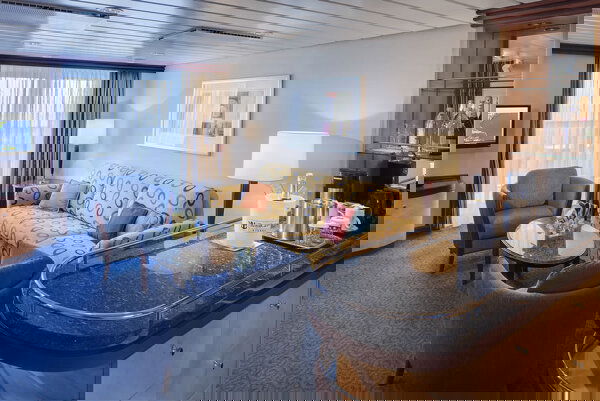 Freedom of the Seas Cabin Image