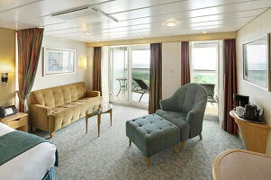 Freedom of the Seas Sunset Junior Suite