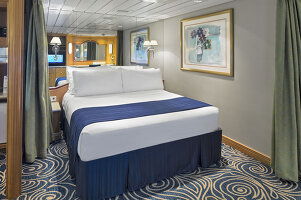 Grandeur of the Seas Owner's Suite - 1 Bedroom