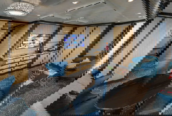 Harmony of the Seas Cabin Image