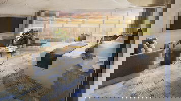 Icon Of The Seas Sunset Junior Suite