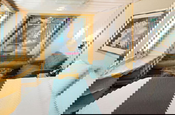 Independence of the Seas Cabin Image