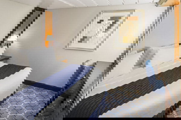 Independence of the Seas Cabin Image