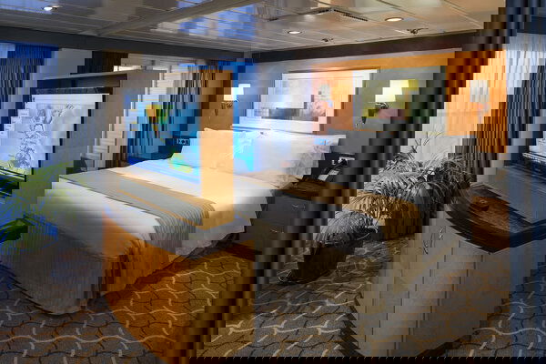 Independence of the Seas Cabin Image
