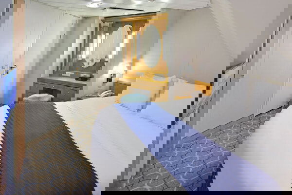 Jewel of the Seas Cabin Image