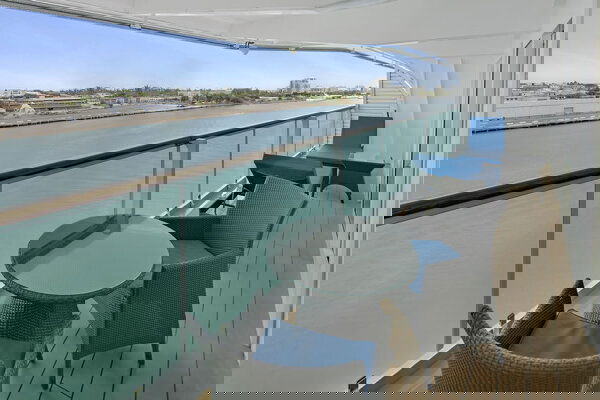 Jewel of the Seas Cabin Image