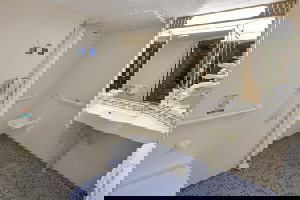 Jewel of the Seas Cabin Image