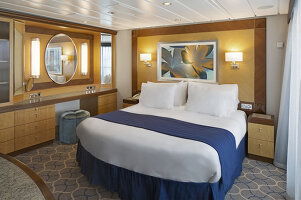 Jewel of the Seas Owner's Suite - 1 Bedroom