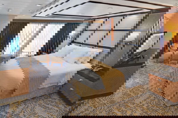 Navigator of the Seas Cabin Image