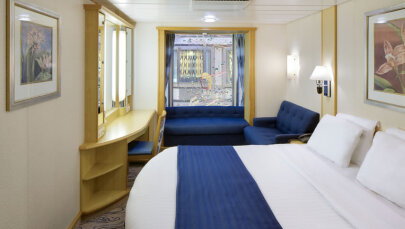 Navigator of the Seas Promenade View Interior