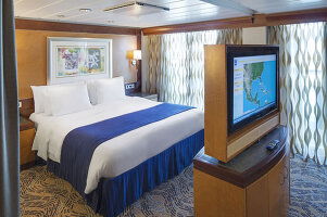 Navigator of the Seas Owner's Suite - 1 Bedroom