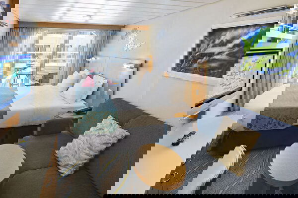 Oasis of the Seas Cabin Image