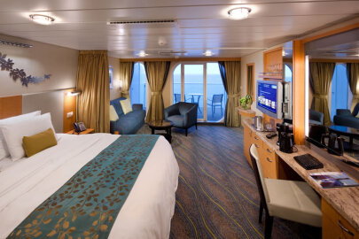 Oasis of the Seas Junior Balcony Suite