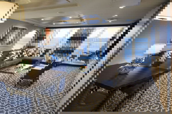 Ovation of the Seas Cabin Image