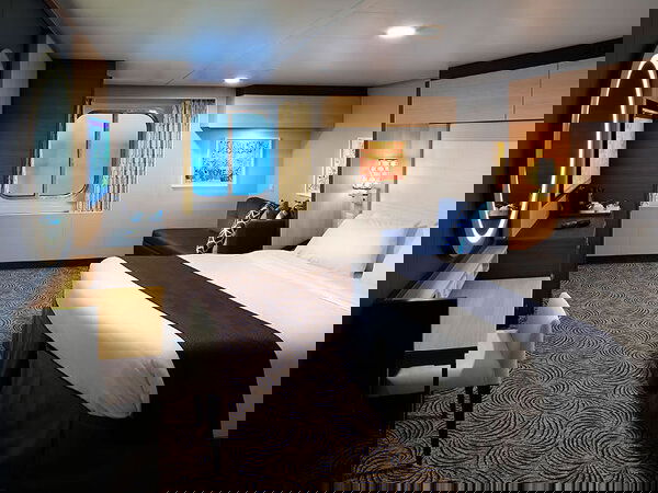 Ovation of the Seas Cabin Image