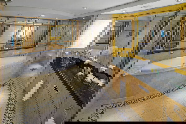 Serenade of the Seas Cabin Image