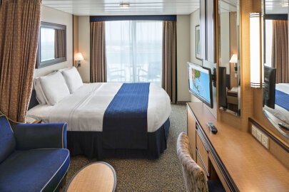 Serenade of the Seas Spacious Ocean View Balcony