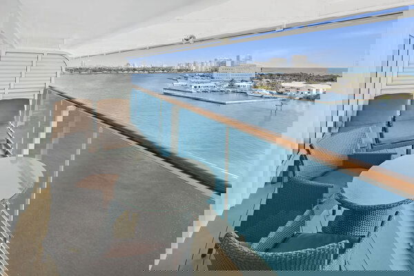 Serenade of the Seas Cabin Image