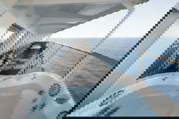 Symphony of the Seas Cabin Image