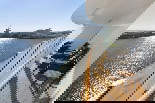 Symphony of the Seas Cabin Image