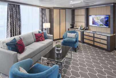 Symphony of the Seas AquaTheater Suite