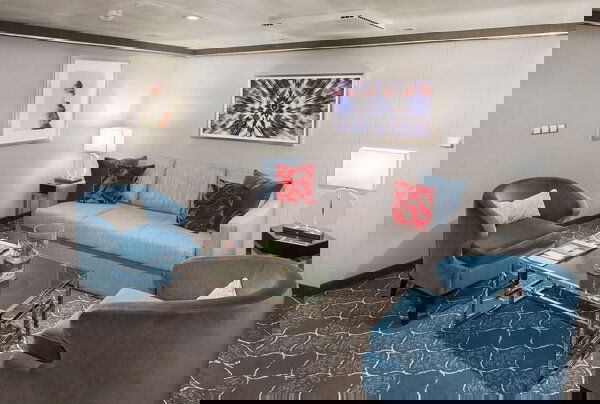 Symphony of the Seas Cabin Image