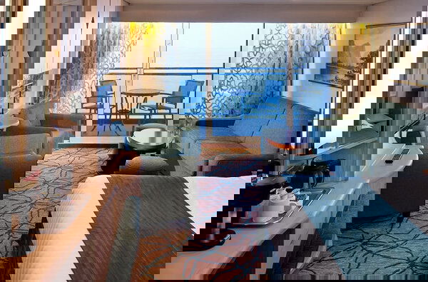 Vision of the Seas Cabin Image