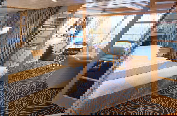 Vision of the Seas Cabin Image