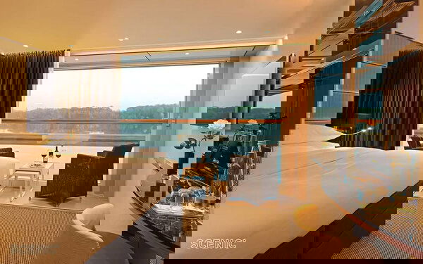 Scenic Crystal Cabin Image