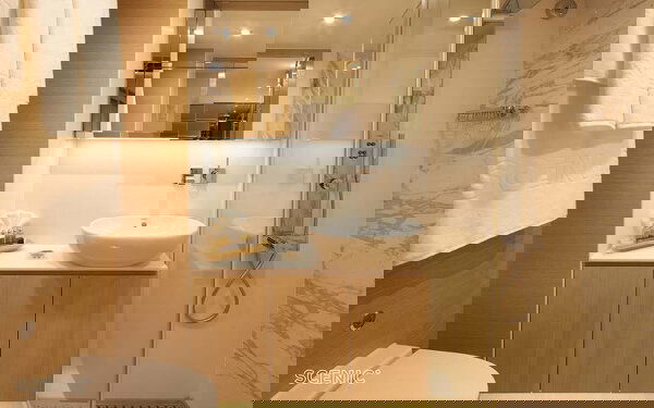 Scenic Amber Cabin Image