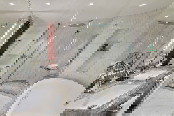 Seabourn Encore Cabin Image