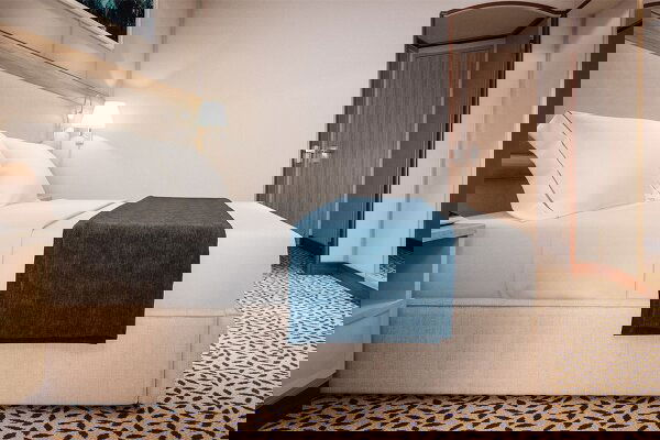 Silver Cloud Cabin Image