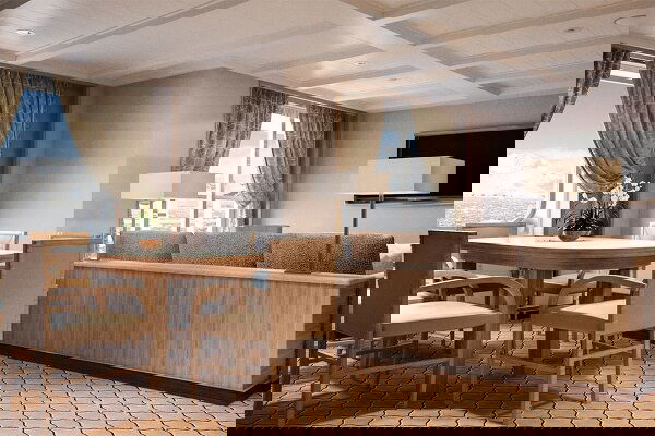 Silver Cloud Cabin Image