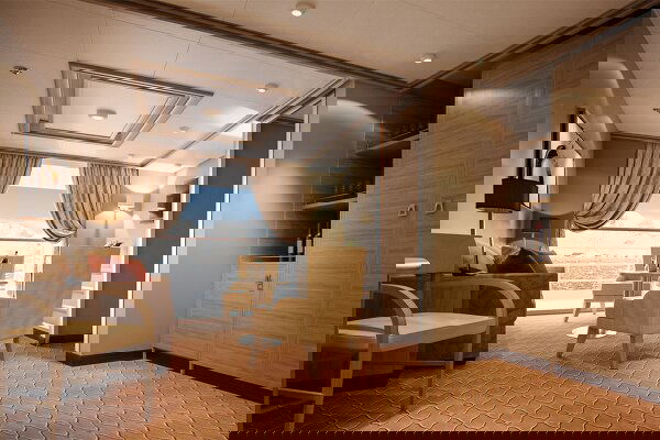 Silver Cloud Cabin Image