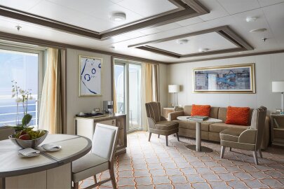 Silver Dawn Silver Suite