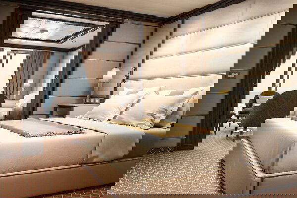 Silver Dawn Cabin Image