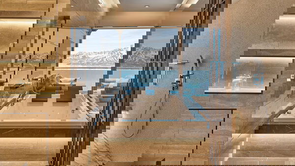 Silver Endeavour Cabin Image