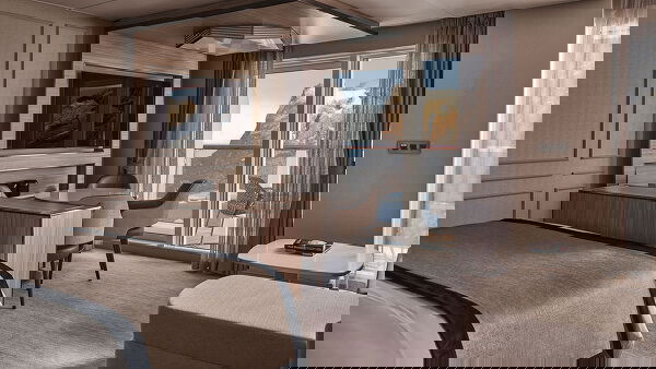 Silver Endeavour Cabin Image