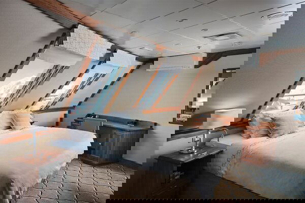 Silver Explorer Cabin Image