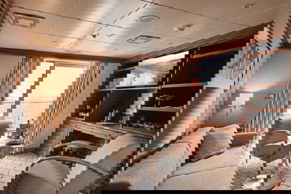 Silver Explorer Cabin Image