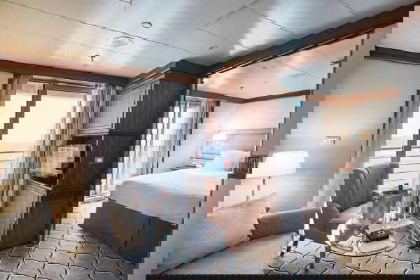 Silver Explorer Cabin Image