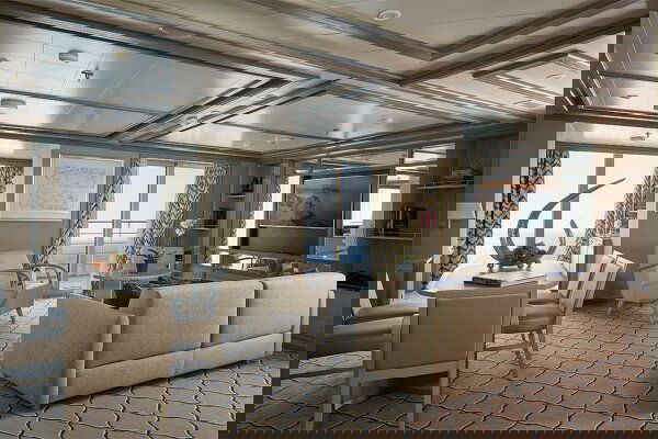 Silver Moon Cabin Image