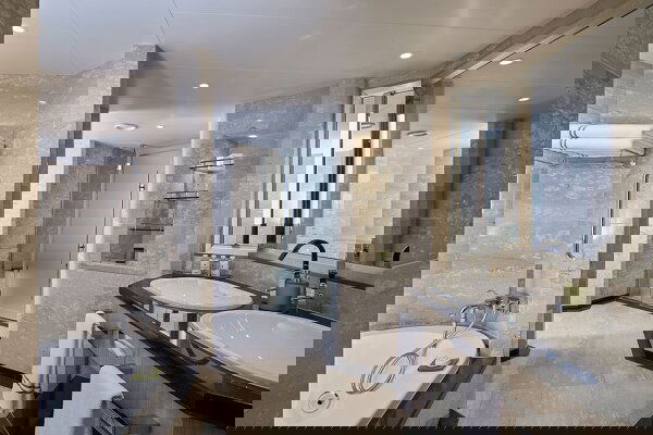 Silver Moon Cabin Image